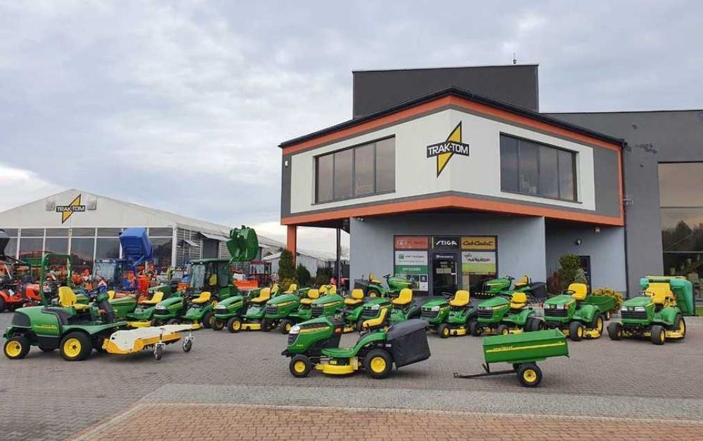 Ciągnik Traktor John Deere 3038E z ładowaczem 4x4 Silnik Yanmar 38KM