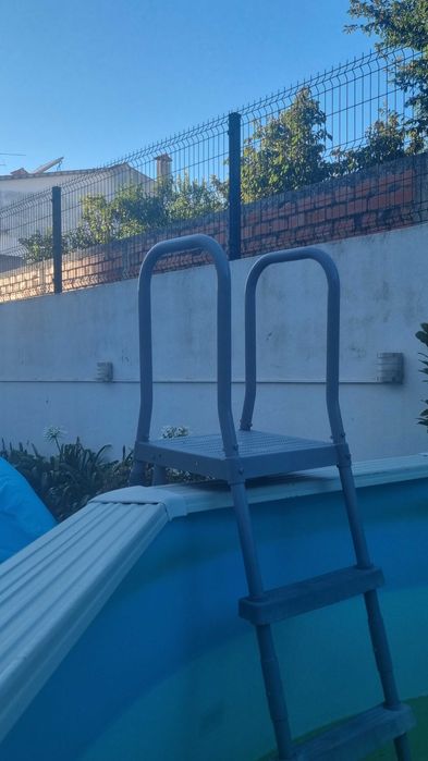Escada para piscina