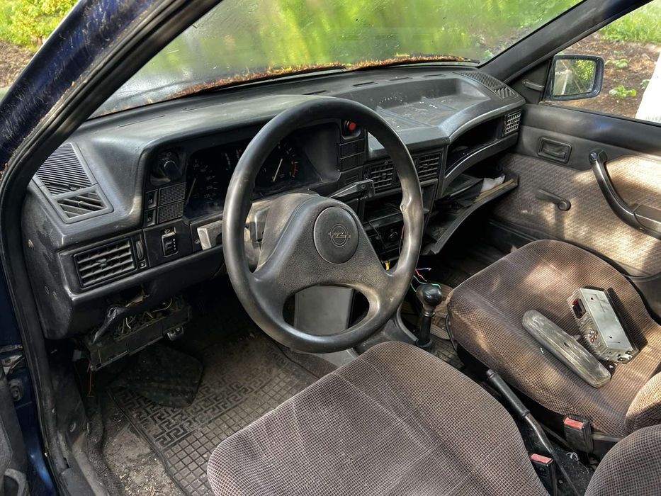 Продам автомобіль Opel