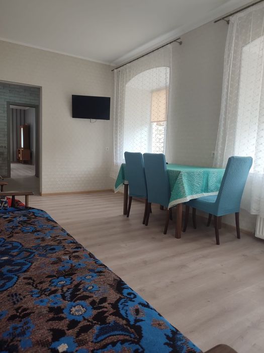 Подобова оренда будинку біля водойми в центрі Кам’янця-Подільського!