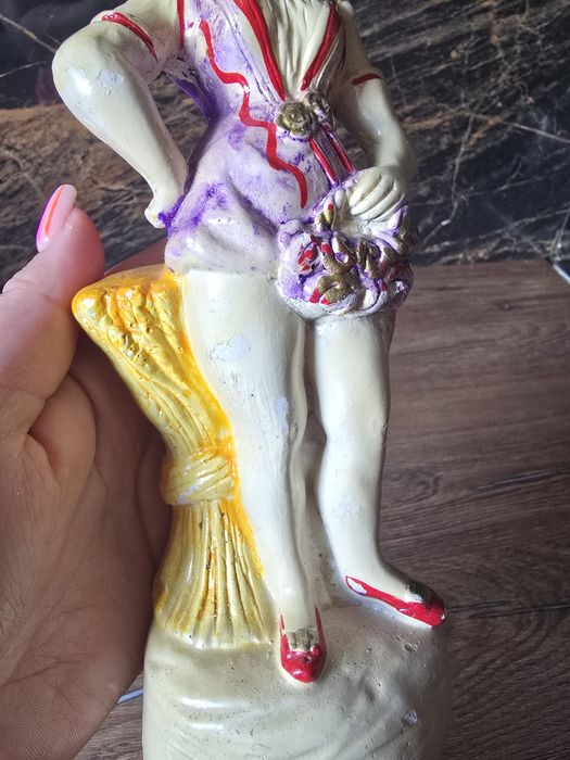 Figurka z okresu  PRL