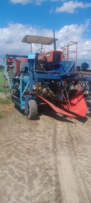 Kombajn porzeczkowy KPS 3