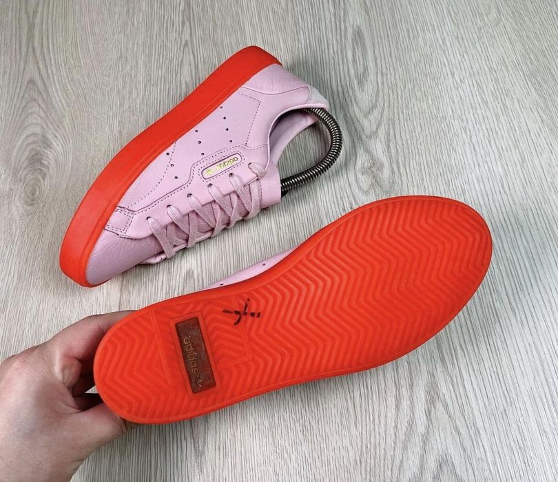 Продам женские кеды Adidas,  кожа, 36 размероригинал