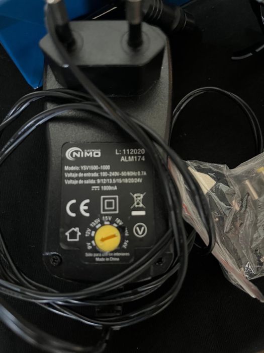 1000 mA Power Supply - Adaptador de corrente para pedais de guitarra