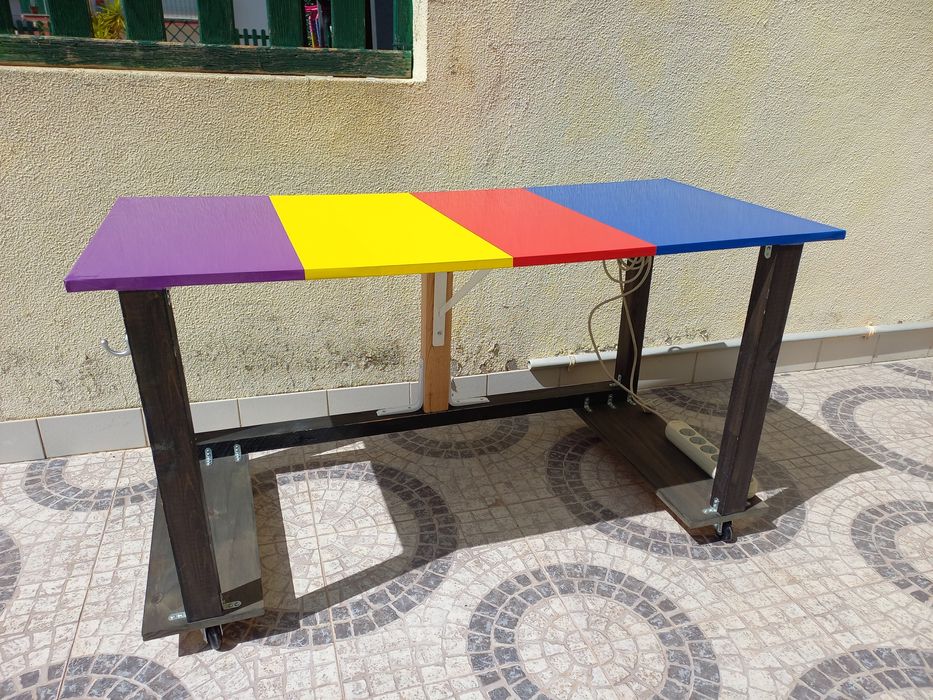 Desk64551462530562120