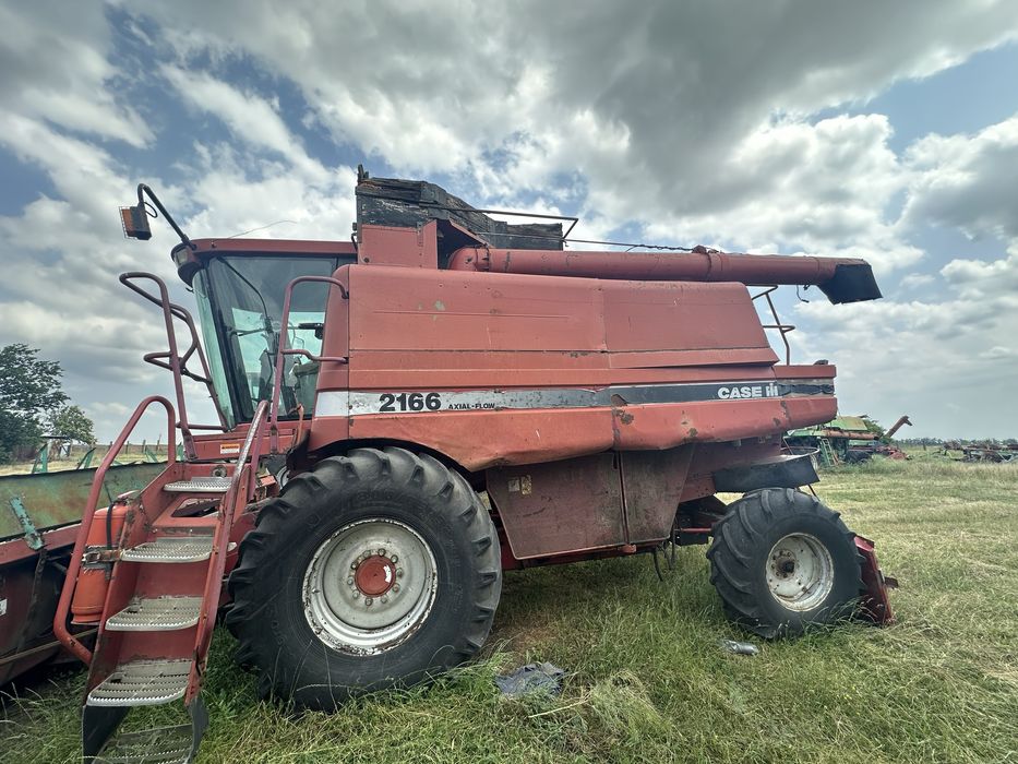 Комбайн Case 2166