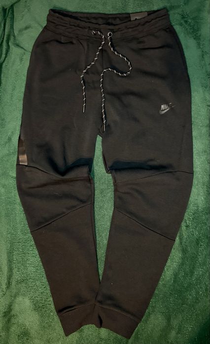 Найк теч фліс ( космтюм )