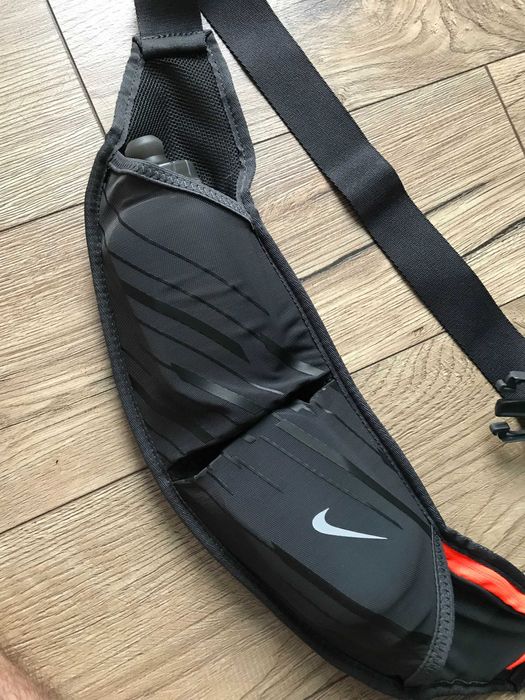 Pas do biegania Nike Race Day + bidony