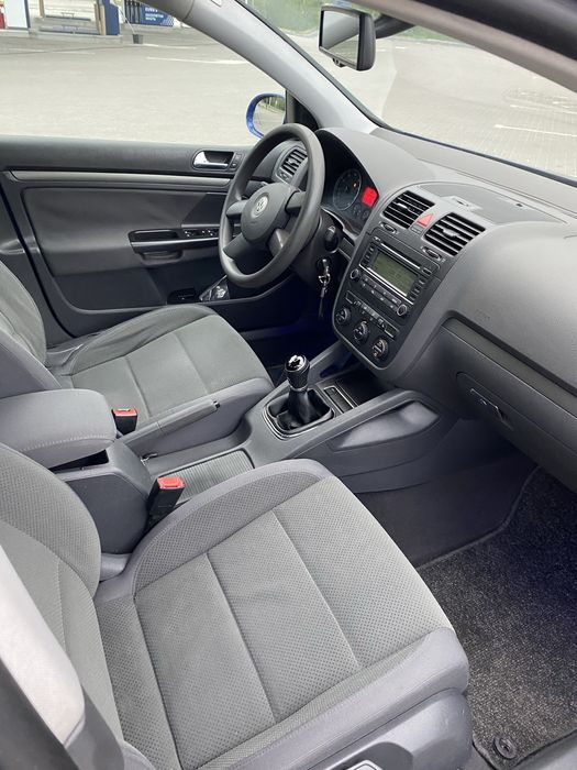 Golf 5 в хорошем состоянии