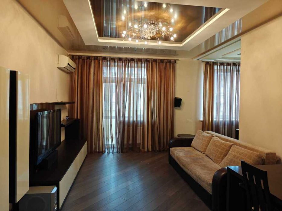 Продаж 3 кім. квартири. 92м2 стеля3м. Індив. опл. Новобуд. Поділ№17239