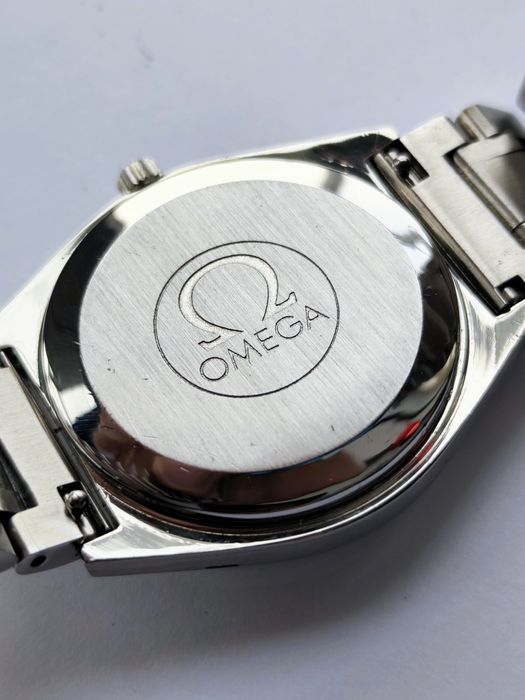 Oryginalny  szwajcarski zegarek Omega z 1979 roku