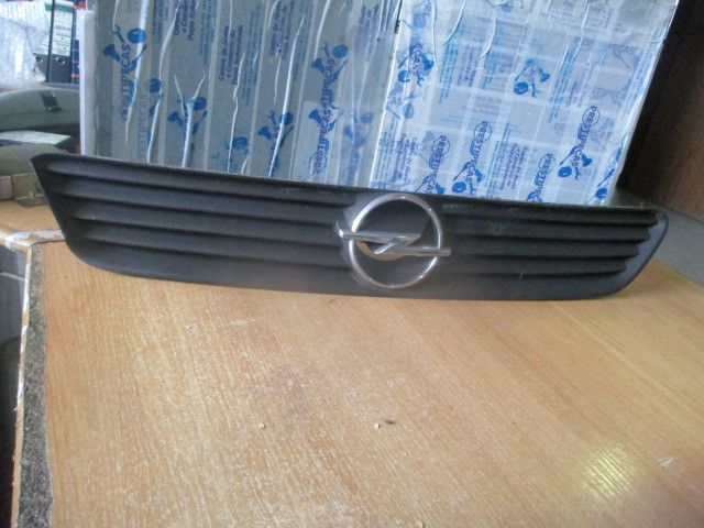 Grelha do Pára-Choques da Frente OPEL Astra G Hatchback (F48_, F08_)