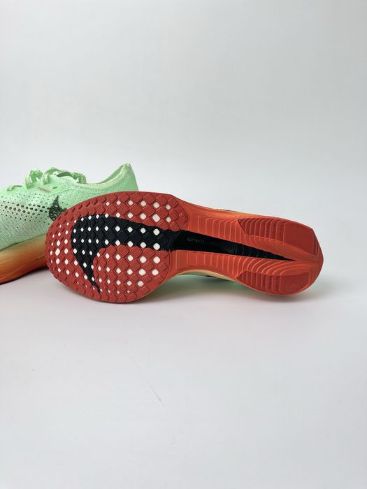 Оригинал Nike ZoomX Vaporfly Next% 3 Eliud Kipchoge (HJ7040 300)