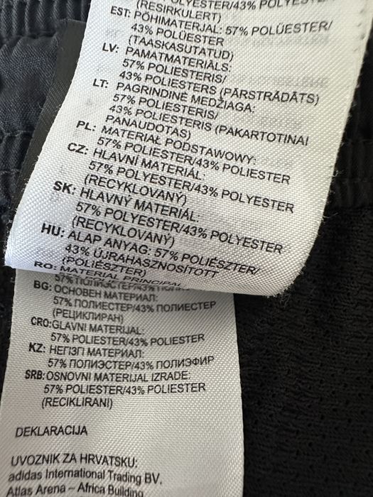 Krótkie spodenki Adidas M