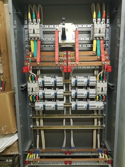 Електрик.Електромонтажні роботи