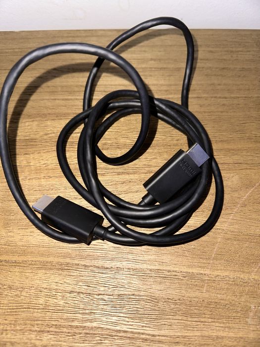 Carregador de Pilhas e Cabo HDMI High Speed 2M