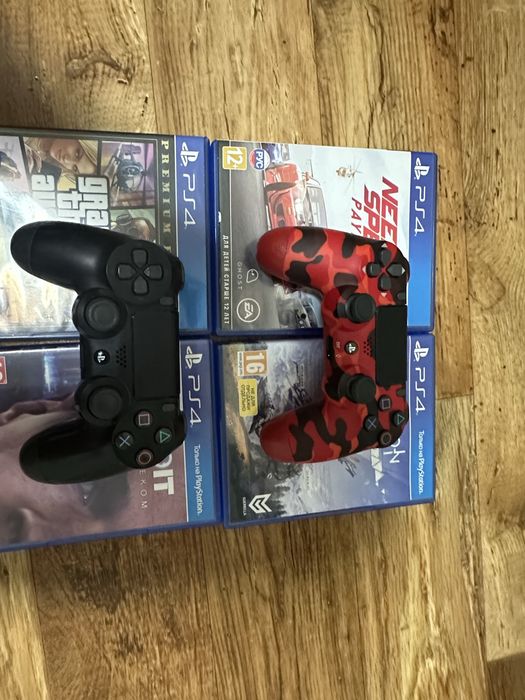 Продається PS4 pro 1tb