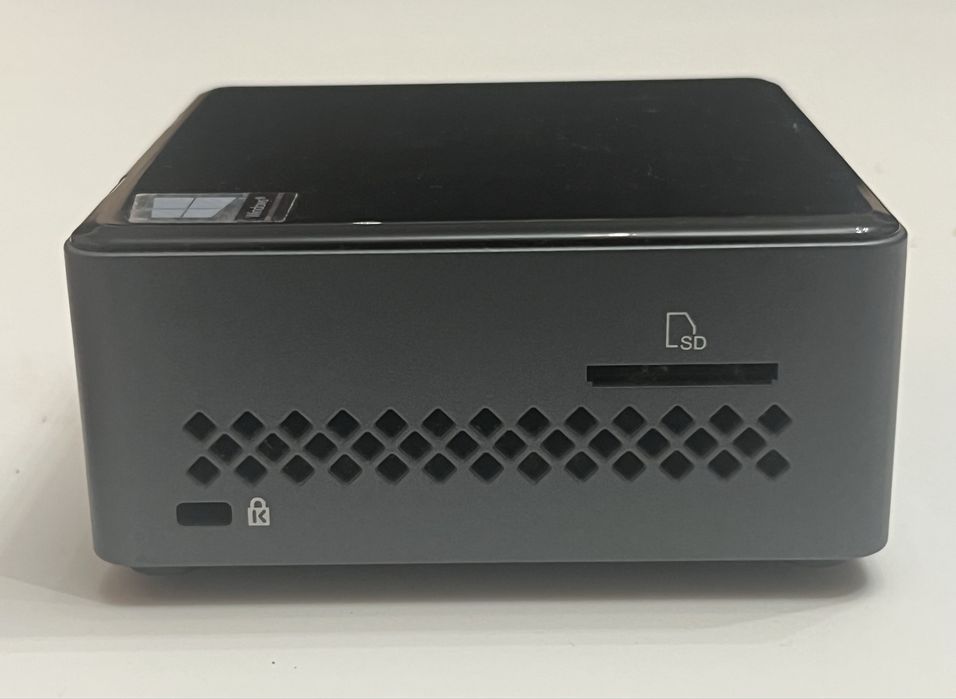 Mini pc Intel NUC7JY