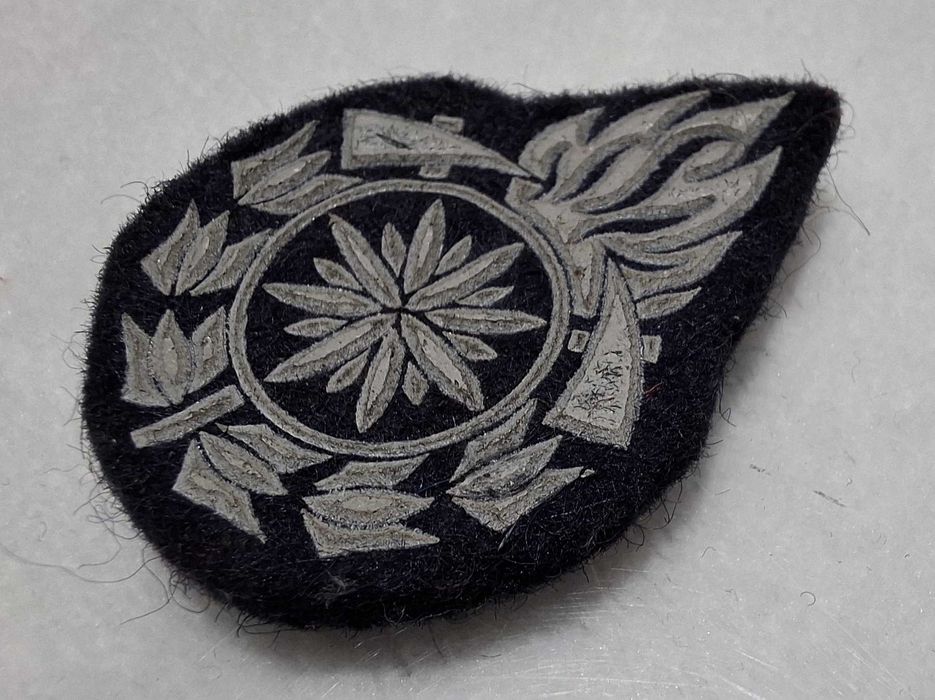 Naszywki, ogniki strażackie, OSP, 3x4cm, nr.1 (Kolekcje, odznaczenia)