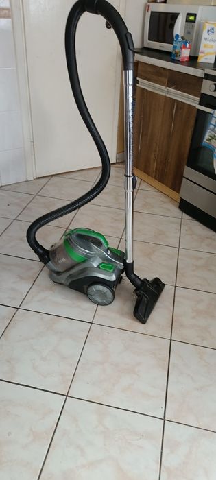 Odkurzacz bezworkowy