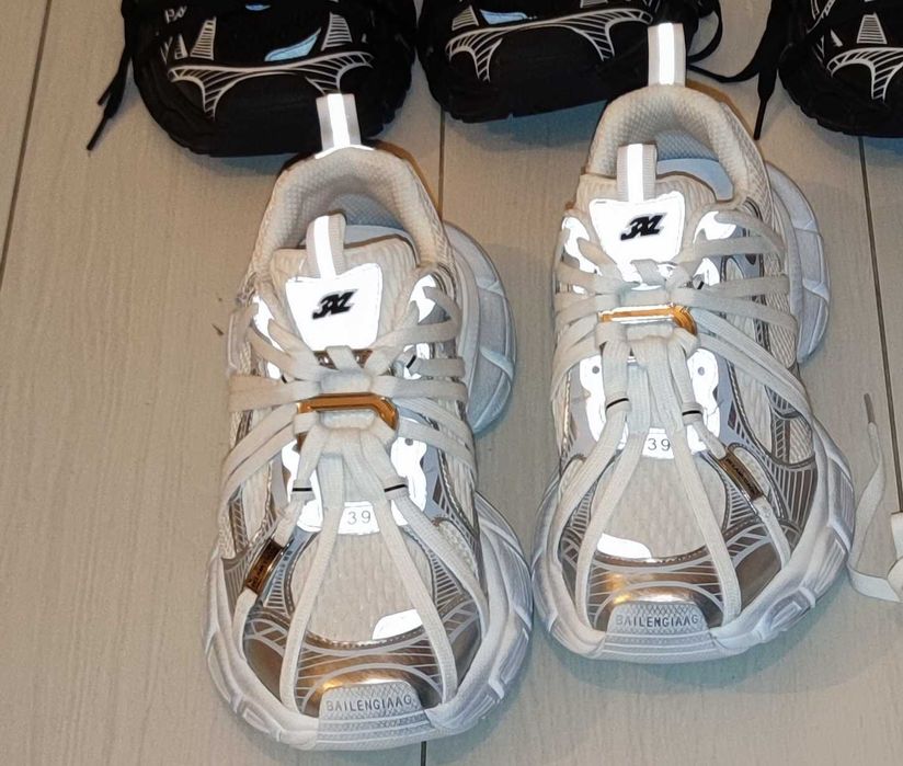 Damski nowe buty Balenciaga 38