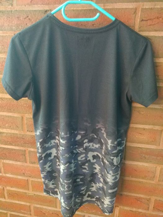 T-shirt rozmiar 158, Rebel