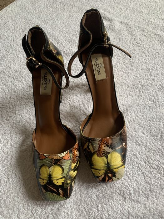 Продам туфли VALENTINO размер 40)2500 грн