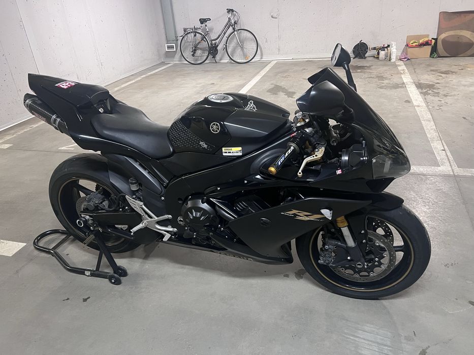 Yamaha r1 rn19 anniversary