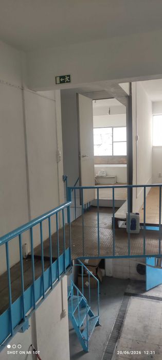 Armazém Falagueira Amadora, 2 pisos 4 divisões