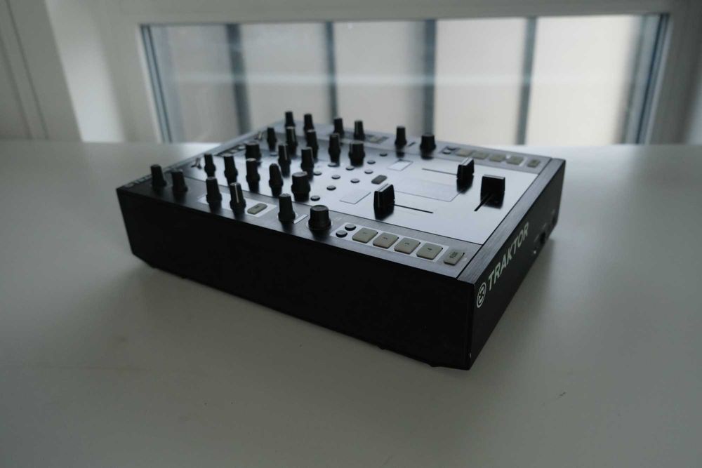Traktor Z2 Mikser