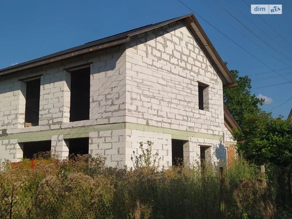 Продаж 2 поверхово будинку з ділянкою на 4 сотки, 120 кв. м, 4 кімнати