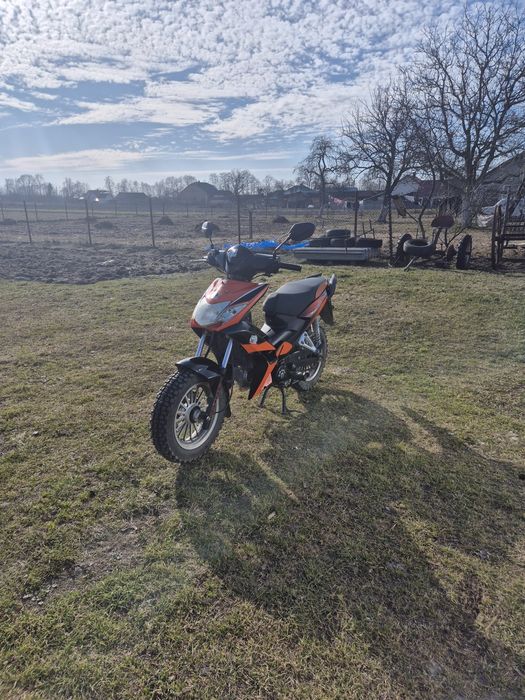 Скутер Мопед 125 кубів спарк(альфа).