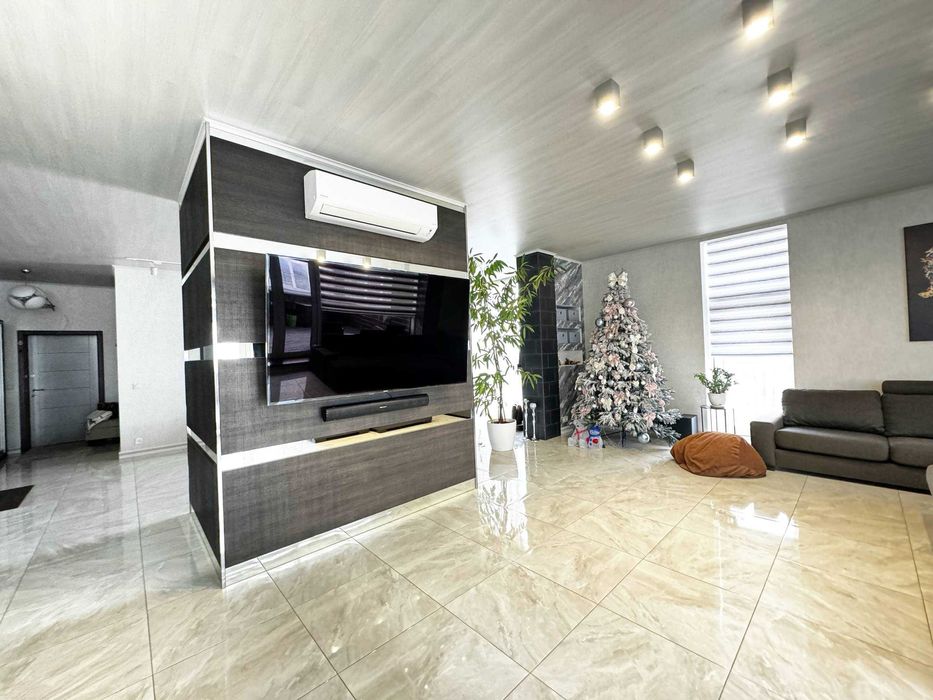 OS4 Сдам 2-х этажный пентхаус 200кв.м ЖК Ультра метро Ботанический Сад