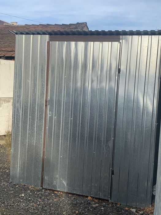 Do wynajęcia ogrodzony plac z blaszanym garażem