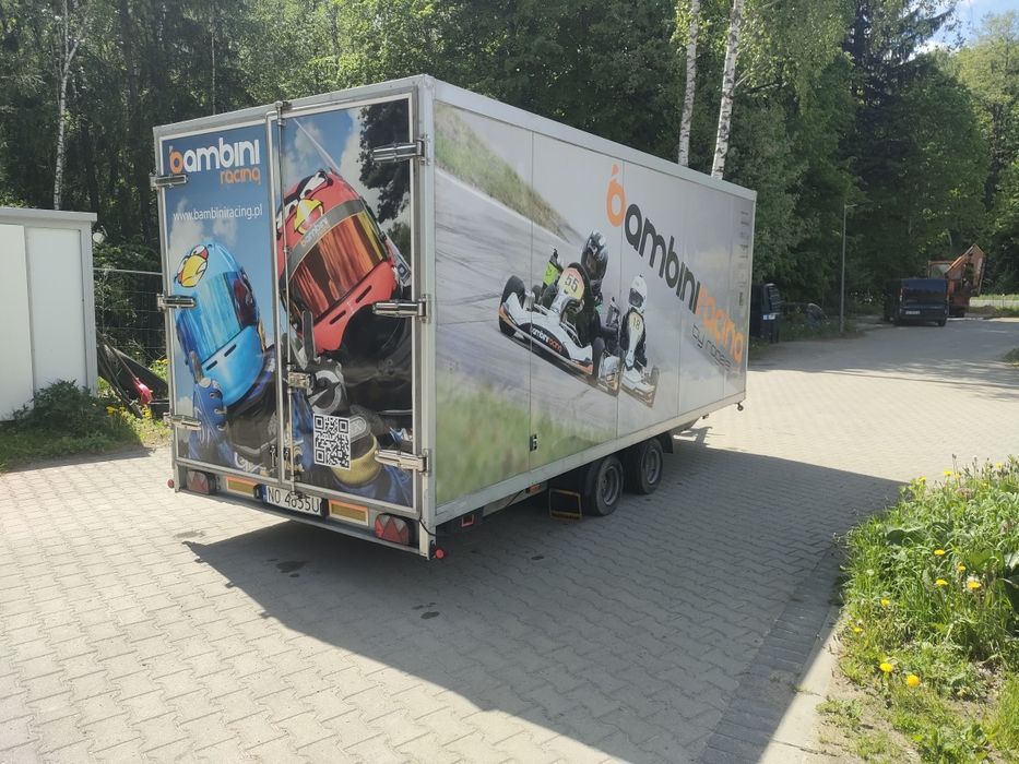Przyczepa kontener izoterma HUMBAUR