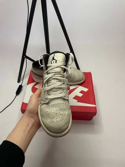 Оригінальні Кроси Nike Air Jordan