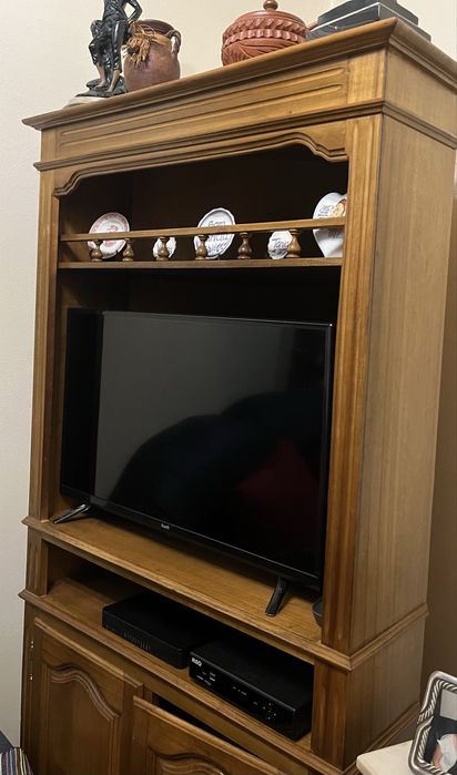 Móvel para TV antigo