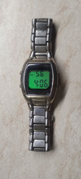 Электронные часы