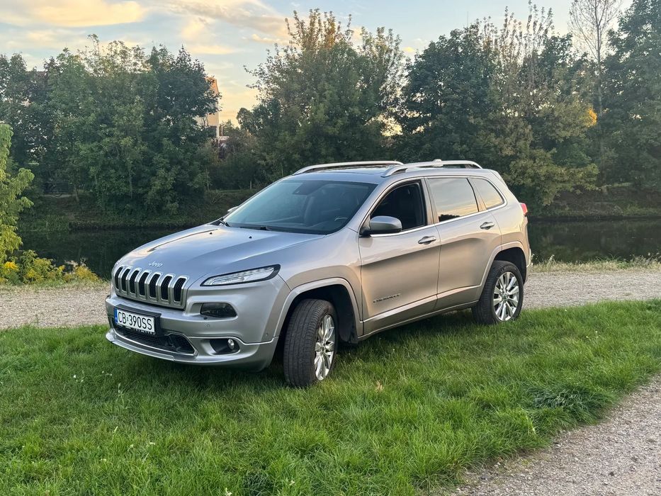 Jeep Cherokee Bezwypadkowy,Europa, Overland,max wyposażenie, 200 koni,4x4,super stan