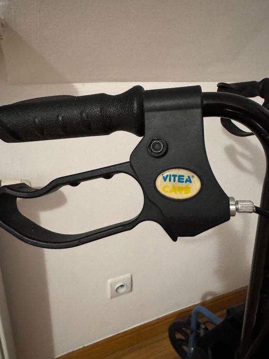 Podpórka trójkołowa Care