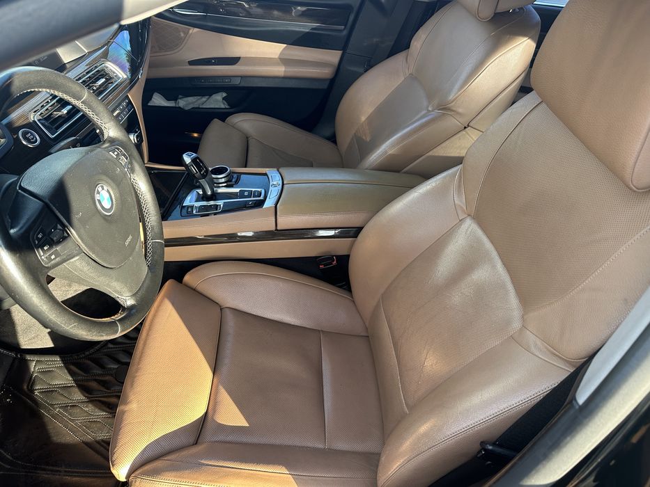 BMW 7 Series 2010 VIN WBAKB4C50BC574372 фото оголошення 11 з 24