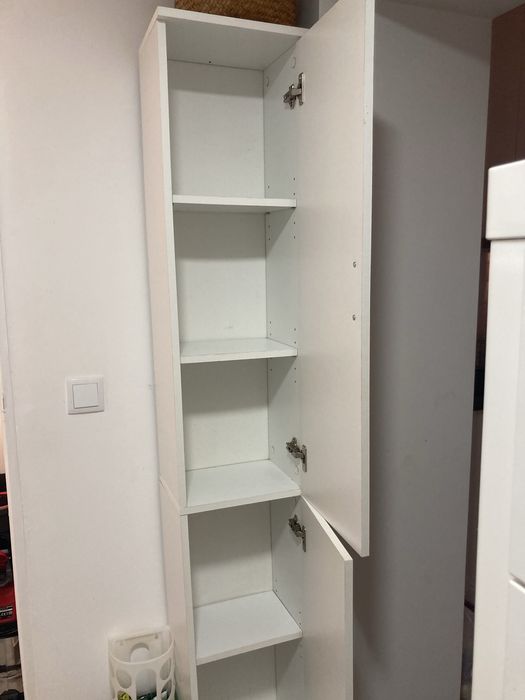 Movel branco otimo estado com parteleiras