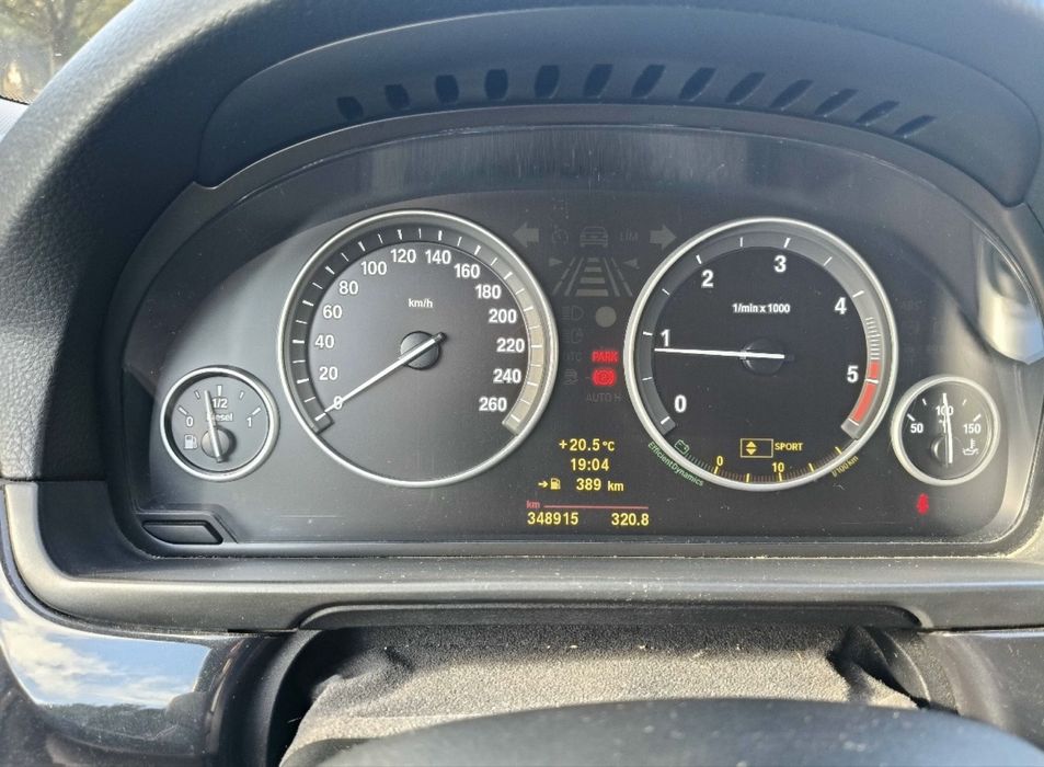 Bmw f11 520 2010 caixa manual em bom estado