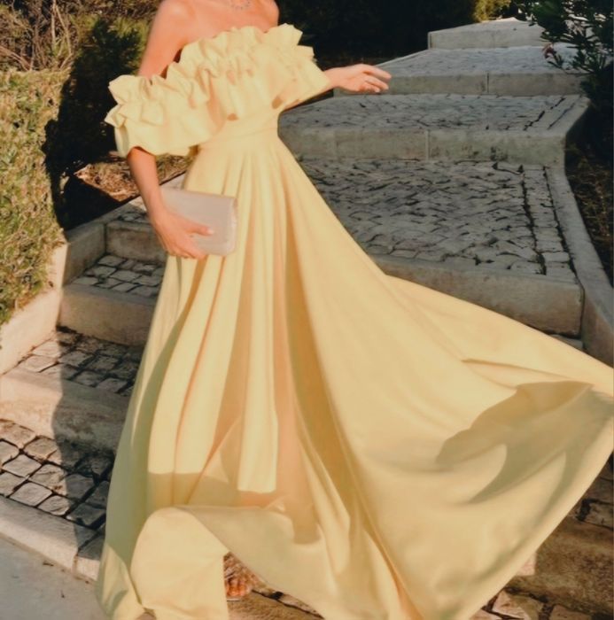 Vestido cerimónia amarelo claro M