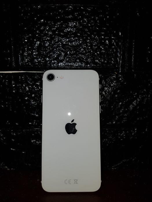 Iphone SE 128g de 2022 como novo