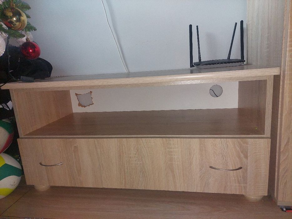Szafka pod telewizor