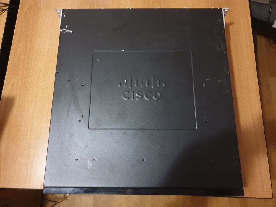 Маршрутизатор Cisco 3945 c программным обеспечением