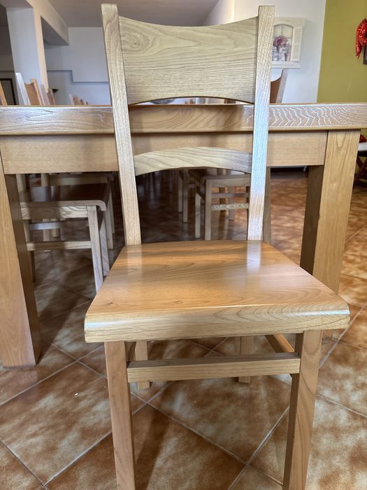 Light Solid Chestnut Table with 6 Chairs64551355751298123