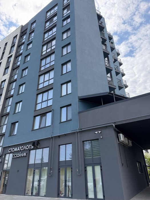 Продам 1к квартиру в топовому районі з терасою!