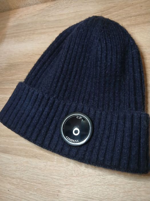 C.P Company шапка. Продам шапку.